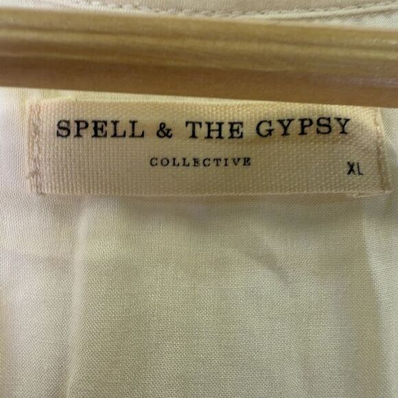 Spell & The Gypsy Collective Dawn Lace Gown - Picture 4 of 5